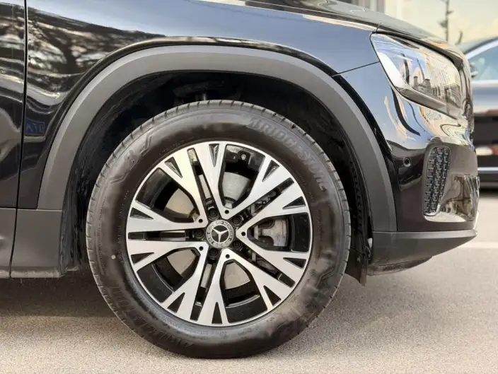 Mercedes-Benz GLB 2025 Model GLB 220 Dynamic Model – фото 9