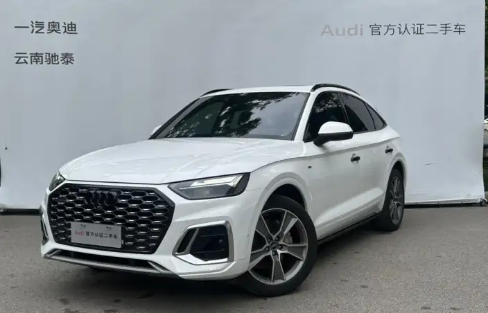 Audi Q5L Sportback 2021 Model 40 TFSI Luxury Model – фото 1