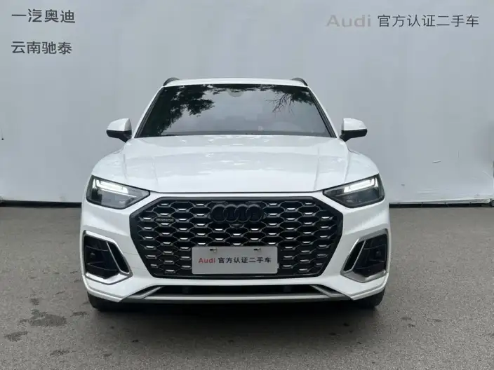 Audi Q5L Sportback 2021 Model 40 TFSI Luxury Model – фото 2