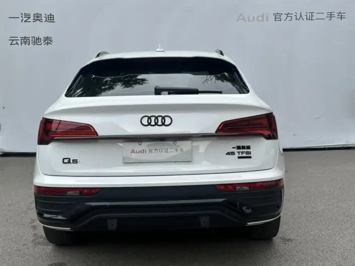 Audi Q5L Sportback 2021 Model 40 TFSI Luxury Model – фото 4