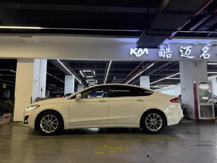 Ford Mondeo 2020 Model EcoBoost 180 Fashion Model