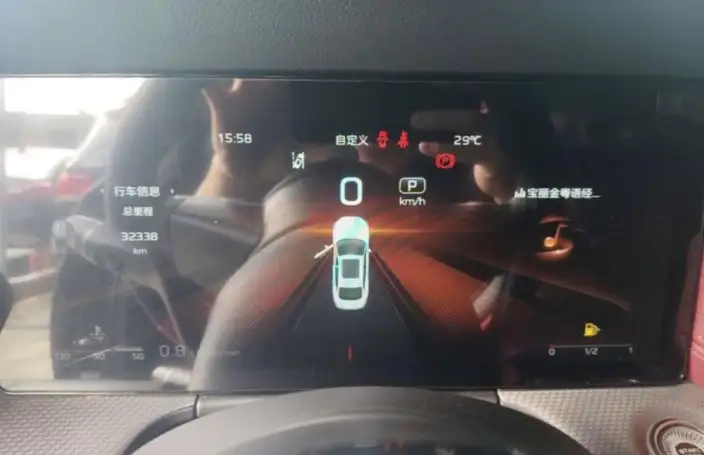 Hongqi H5 2023 Model 1.5T DCT Flag Rhythm Edition – фото 7
