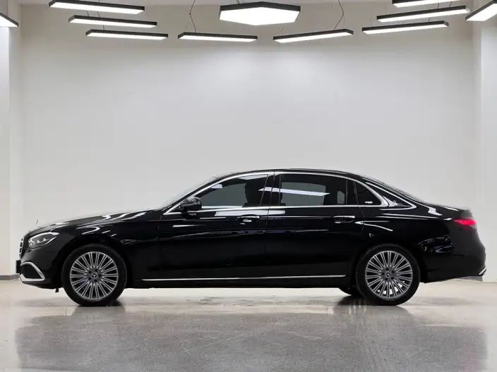 Mercedes-Benz E-Class 2022 Model E 300 L Fashion Model sedan – фото 4
