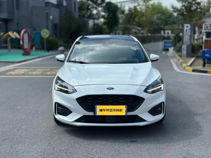 Ford Focus 2021 Model Hatchback EcoBoost 180 Automatic ST Line