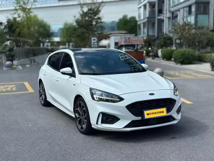 Ford Focus 2021 Model Hatchback EcoBoost 180 Automatic ST Line