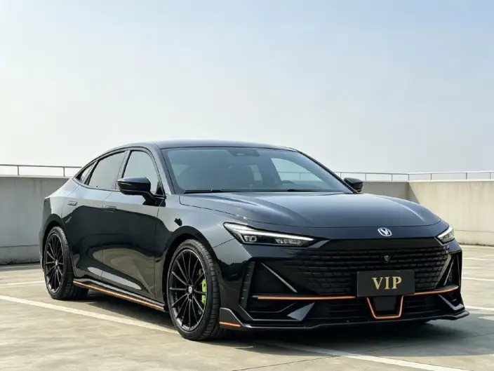 Changan UNI-V 2022 Model 1.5T Sports Edition – фото 3