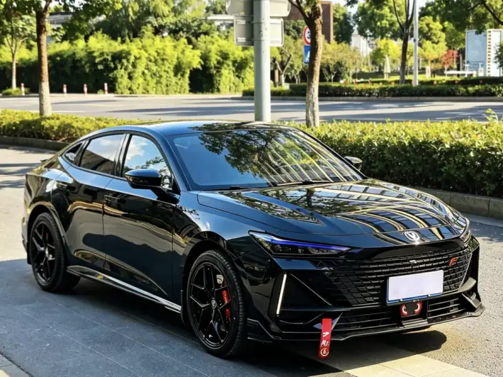 Changan UNI-V 2022 Model 1.5T Sports Edition – фото 3