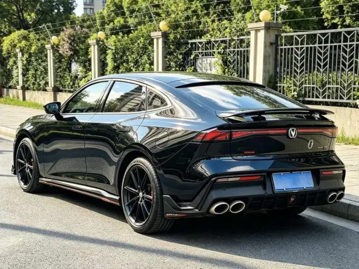 Changan UNI-V 2022 Model 1.5T Sports Edition – фото 4