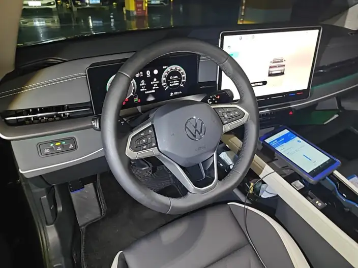 Volkswagen Sagitar 2026 Model L 300TSI DSG Luxury Model – фото 7
