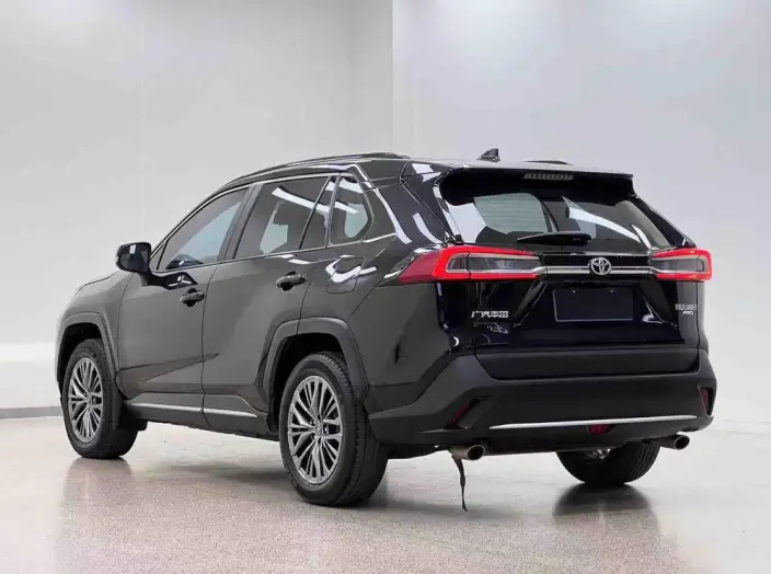 Toyota Wildlander 2023 Model 2.0L 4WD Luxury PLUS Edition – фото 5
