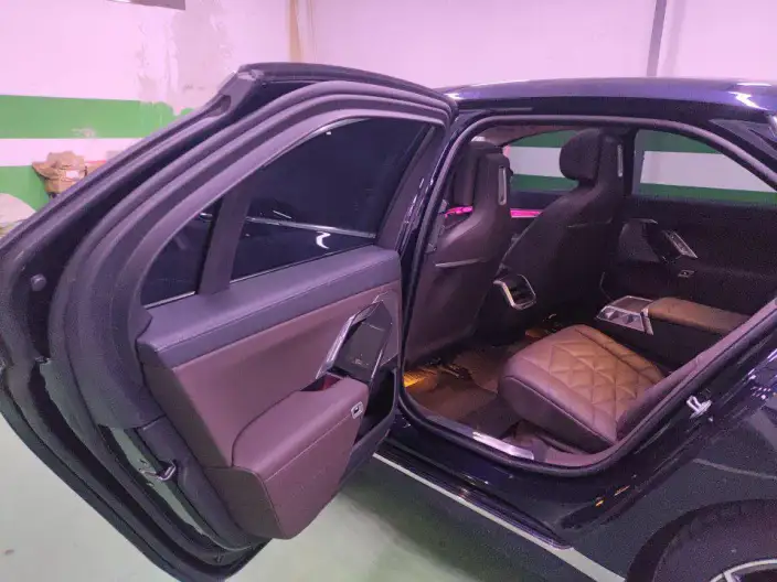 BMW 7 Series 2023 Model 735Li M Sports Set – фото 7