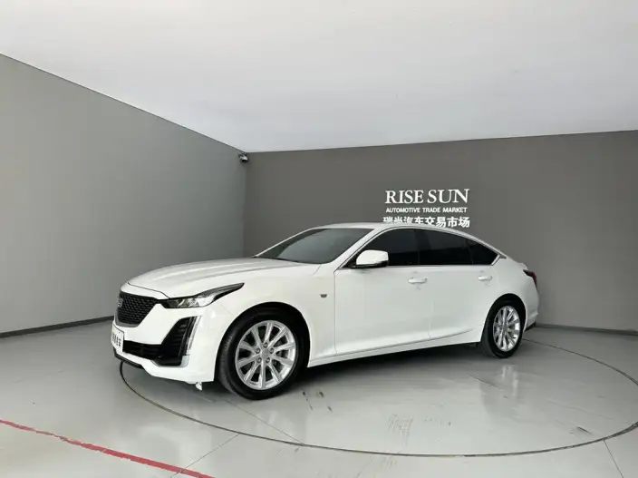 Cadillac CT5 2022 Model 28T Fashion Model
