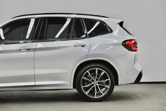 BMW X3 2023 Model xDrive30i Leading Model M Night Set – фото 8