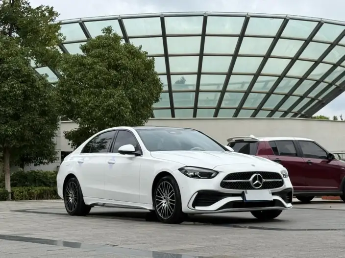 Mercedes-Benz C-Class 2023 Model C 260 L Sports Edition – фото 3