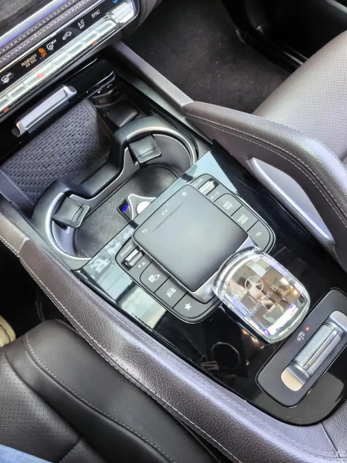 Mercedes-Benz GLS 2023 Model GLS 450 4MATIC Fashion Model – фото 6