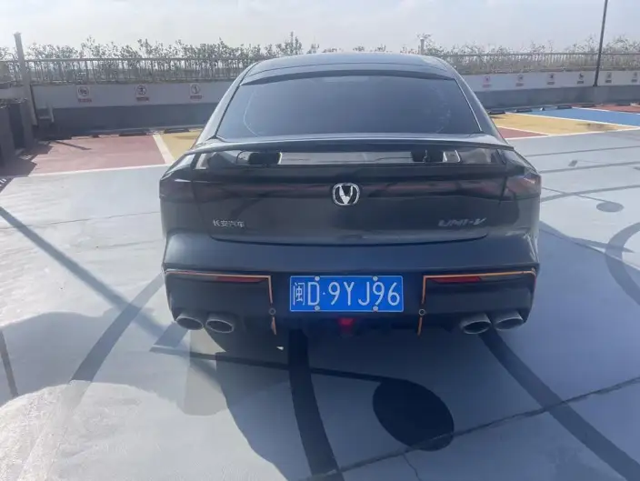 Changan UNI-V 2022 Model 1.5T Sports Edition – фото 5