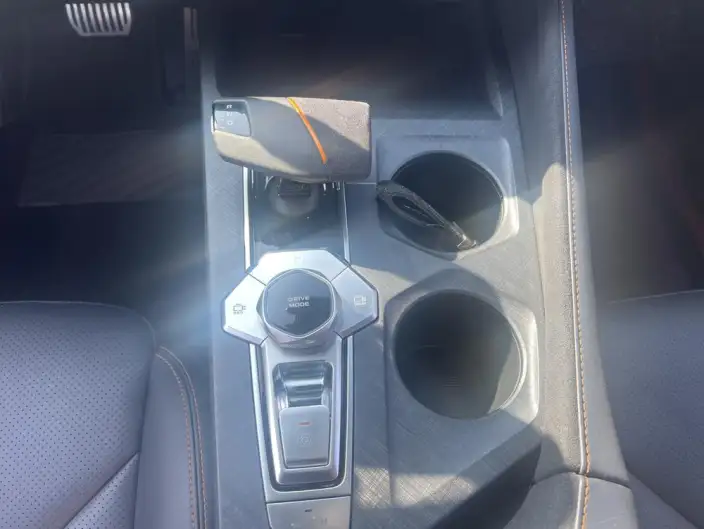 Changan UNI-V 2022 Model 1.5T Sports Edition – фото 9