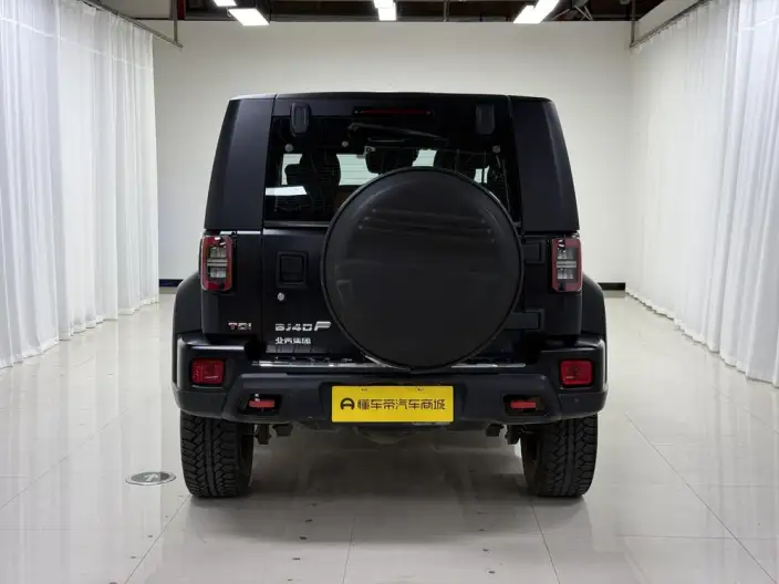 BAIC BJ40 2023 Model 2.0D Automatic 4WD Blade Hero Edition Warrior Model – фото 6