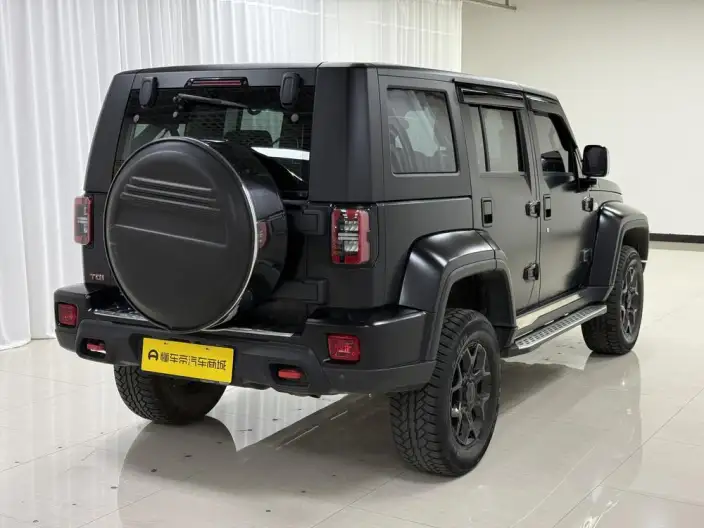 BAIC BJ40 2023 Model 2.0D Automatic 4WD Blade Hero Edition Warrior Model – фото 7