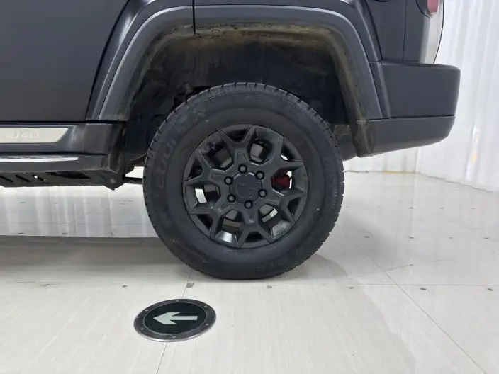 BAIC BJ40 2023 Model 2.0D Automatic 4WD Blade Hero Edition Warrior Model – фото 9