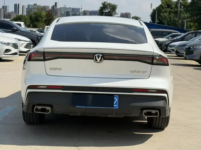 Changan UNI-V 2024 Model 1.5T Noble Model – фото 5