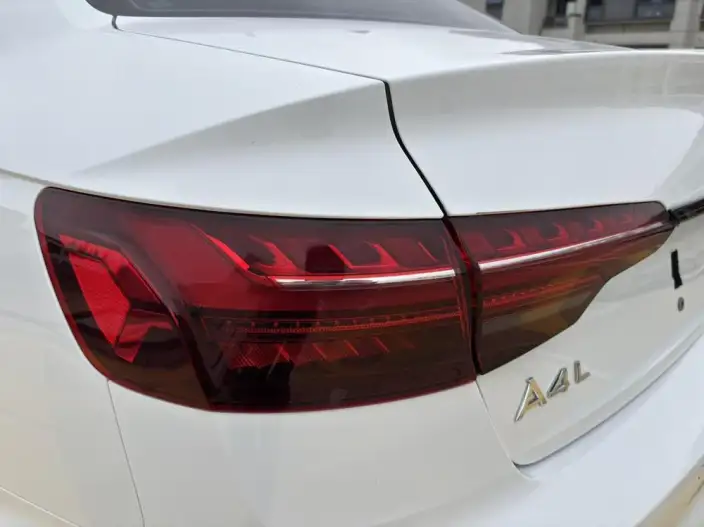 Audi A4 L 2023 Model 40 TFSI Fashion Dynamic Model – фото 8