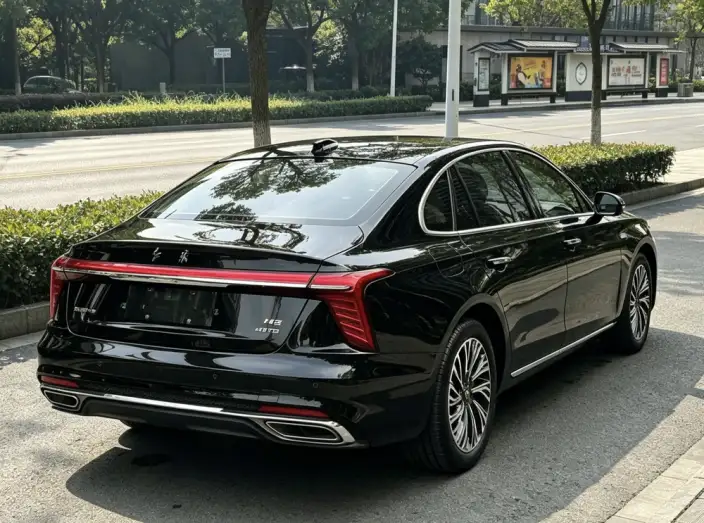 Hongqi H5 2023 Model 1.5T DCT Flag Rhythm Edition – фото 6