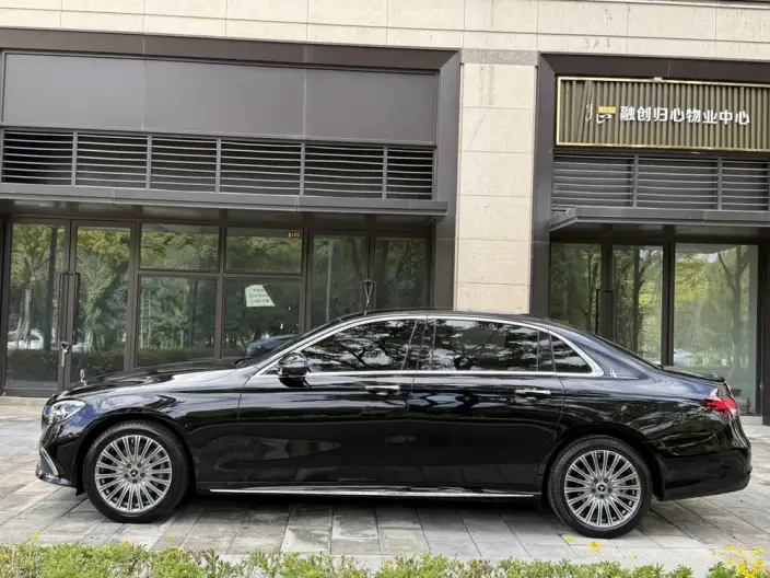 Mercedes-Benz E-Class 2023 Model E 300 L Fashion Model sedan – фото 4