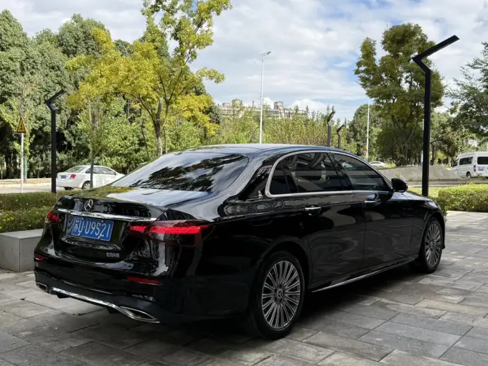 Mercedes-Benz E-Class 2023 Model E 300 L Fashion Model sedan – фото 7