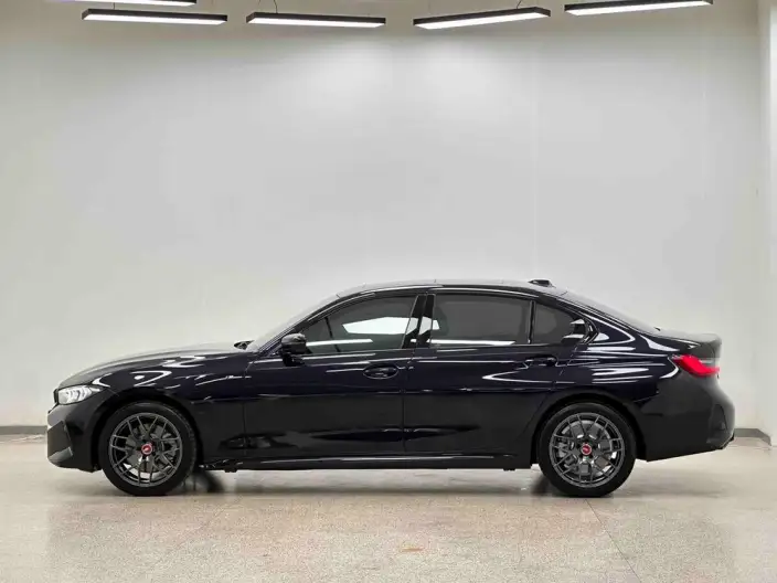 BMW 3 Series 2025 Model 330Li M Sports Night Set – фото 4