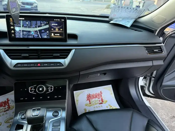 Hongqi H5 Classic 2022 Model 1.8T Automatic Smart Flag Enjoy Edition – фото 8