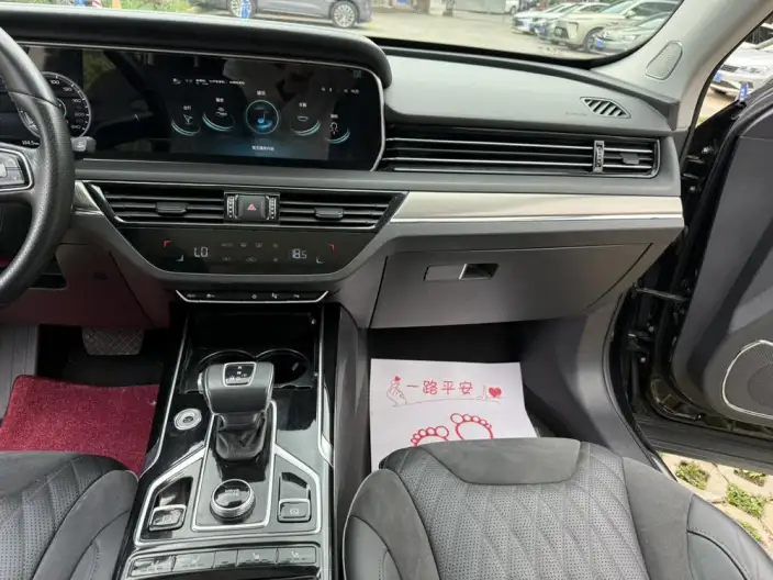 Hongqi HS5 2022 Model 2.0T Smart Flag Enjoy 4WD Edition – фото 6