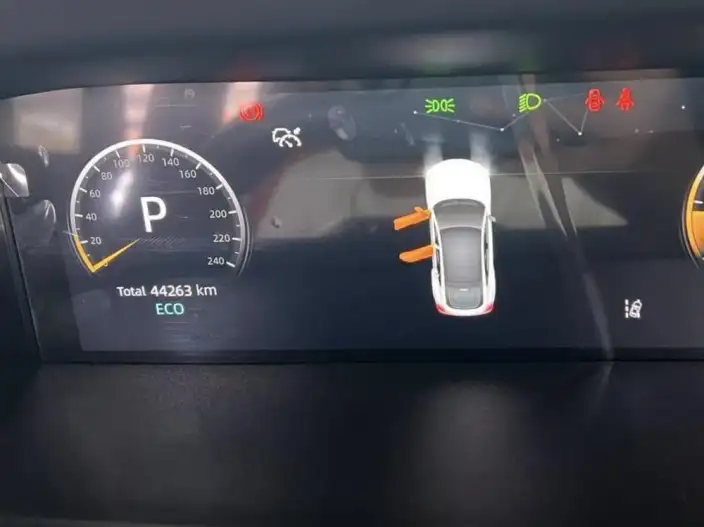 Changan UNI-V 2022 Model 1.5T Sports Edition – фото 6