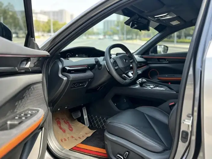 Changan UNI-V 2022 Model 1.5T Sports Edition – фото 8