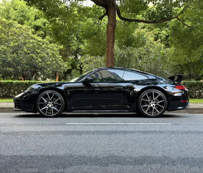 PORSCHE 911 2025 Model Carrera 3.0T