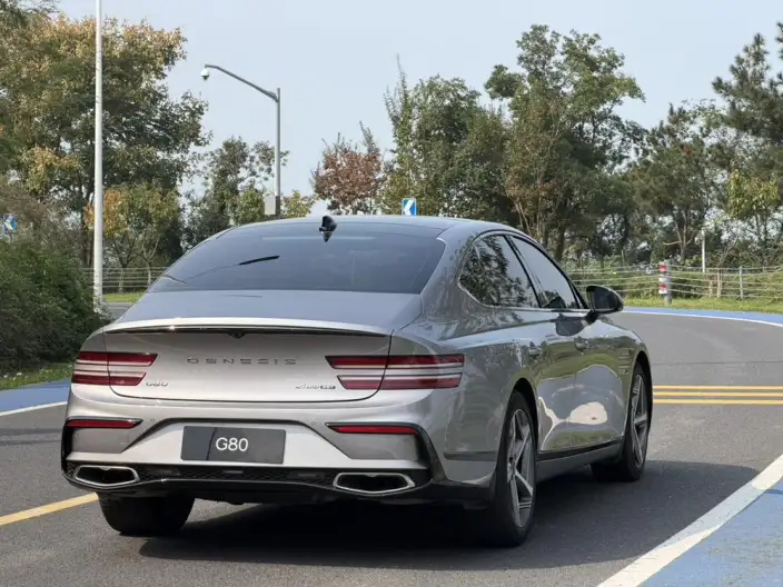 Genesis G80 2024 Model 2.5T 4WD Deluxe Edition – фото 7