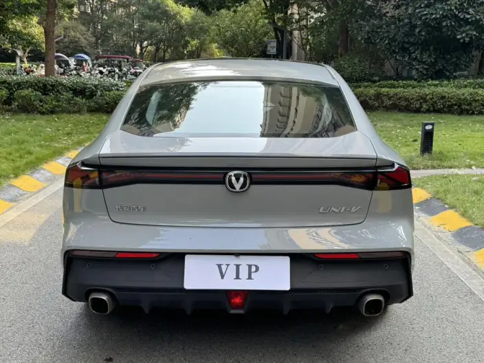 Changan UNI-V 2023 Model 1.5T Noble Model – фото 6