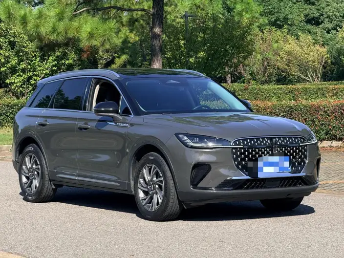 Lincoln Corsair 2023 Model 2.0T 2WD Exclusive Edition – фото 3