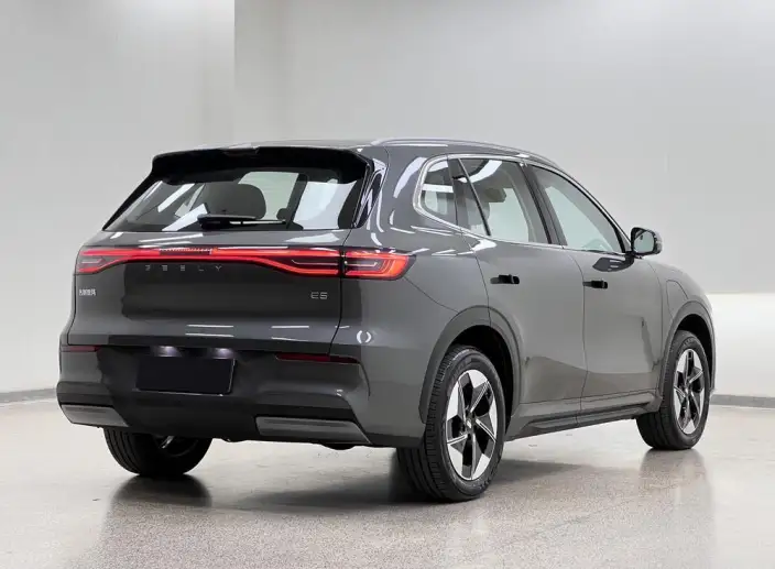 Geely Galaxy E5 2026 Model 610km Tiggo + Edition – фото 7
