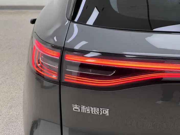Geely Galaxy E5 2026 Model 610km Tiggo + Edition – фото 9