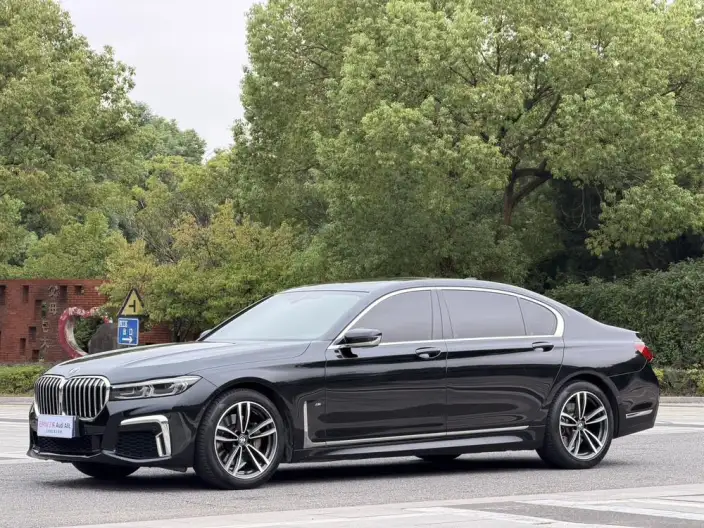 BMW 7 Series 2021 Model 730Li M Sports Set – фото 1