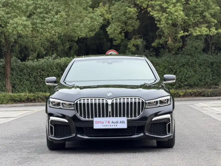 BMW 7 Series 2021 Model 730Li M Sports Set – фото 2