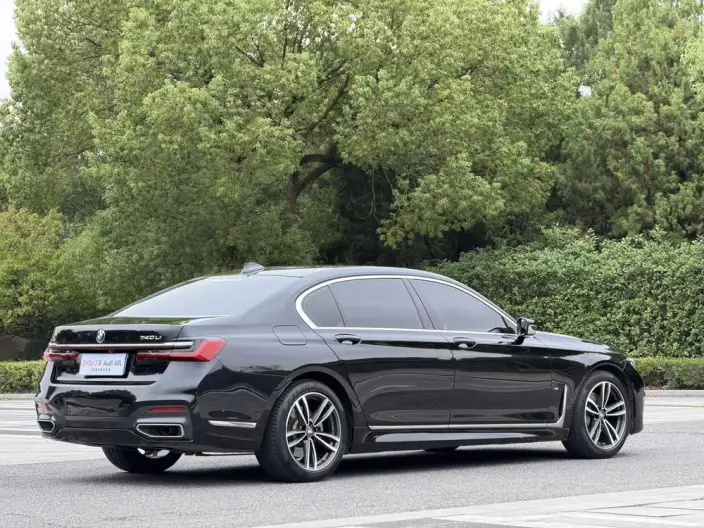 BMW 7 Series 2021 Model 730Li M Sports Set – фото 4