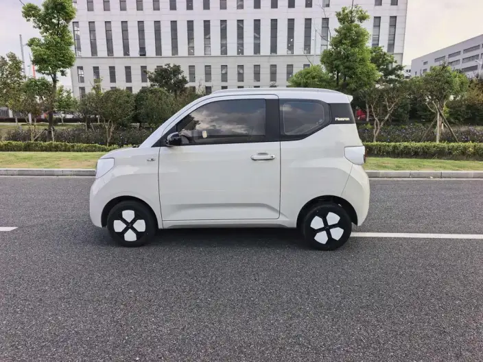 Wuling Hongguang MINIEV 2024 Model 215km Advanced version Lithium Iron Phosphate