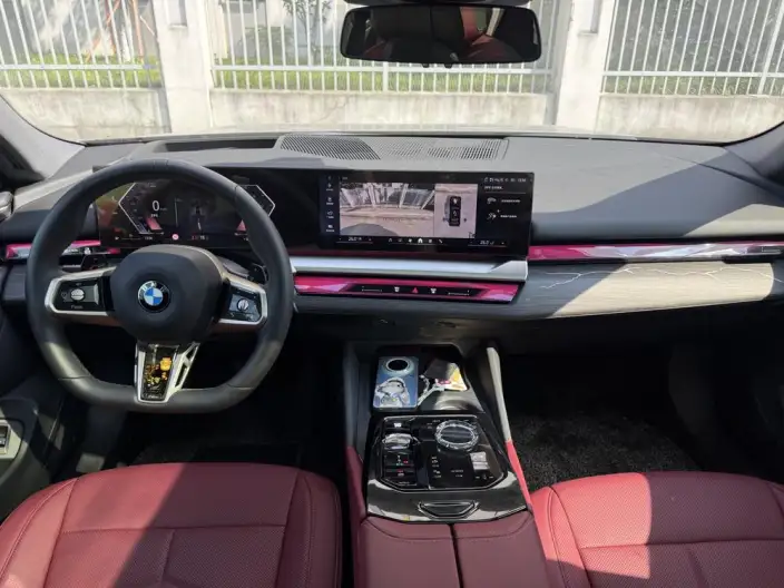 BMW 5 Series 2025 Model Facelift 530Li Exclusive Model M Sports Set – фото 10