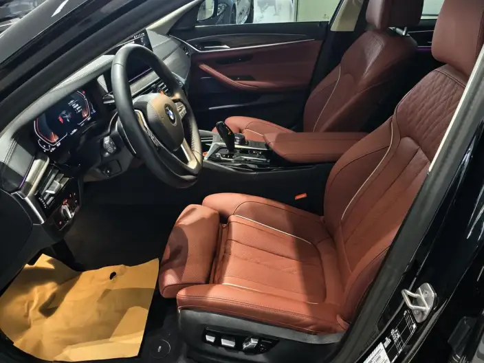 BMW 5 Series 2023 Model 530Li Leading Model Luxury Set – фото 8