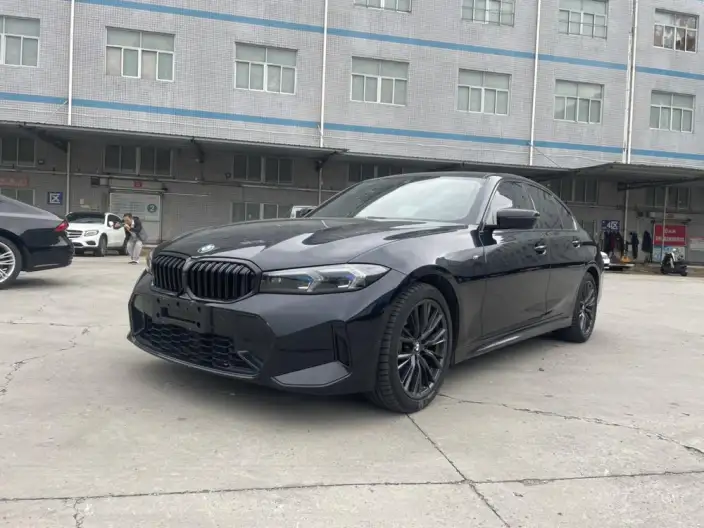 BMW 3 Series 2023 Model 330i M Sports Night Set – фото 1