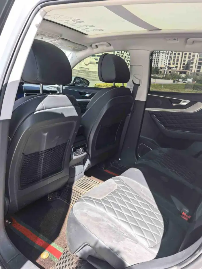 Hongqi HS5 2022 Model 2.0T Smart Flag Enjoy 4WD Edition – фото 9