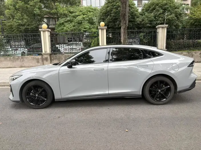Changan UNI-V 2022 Model 1.5T Noble Model