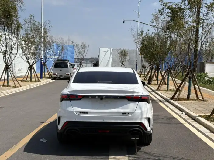 Geely Binrui 2022 Model Geely Binrui COOL 1.5T DCT Fengchi Edition – фото 5
